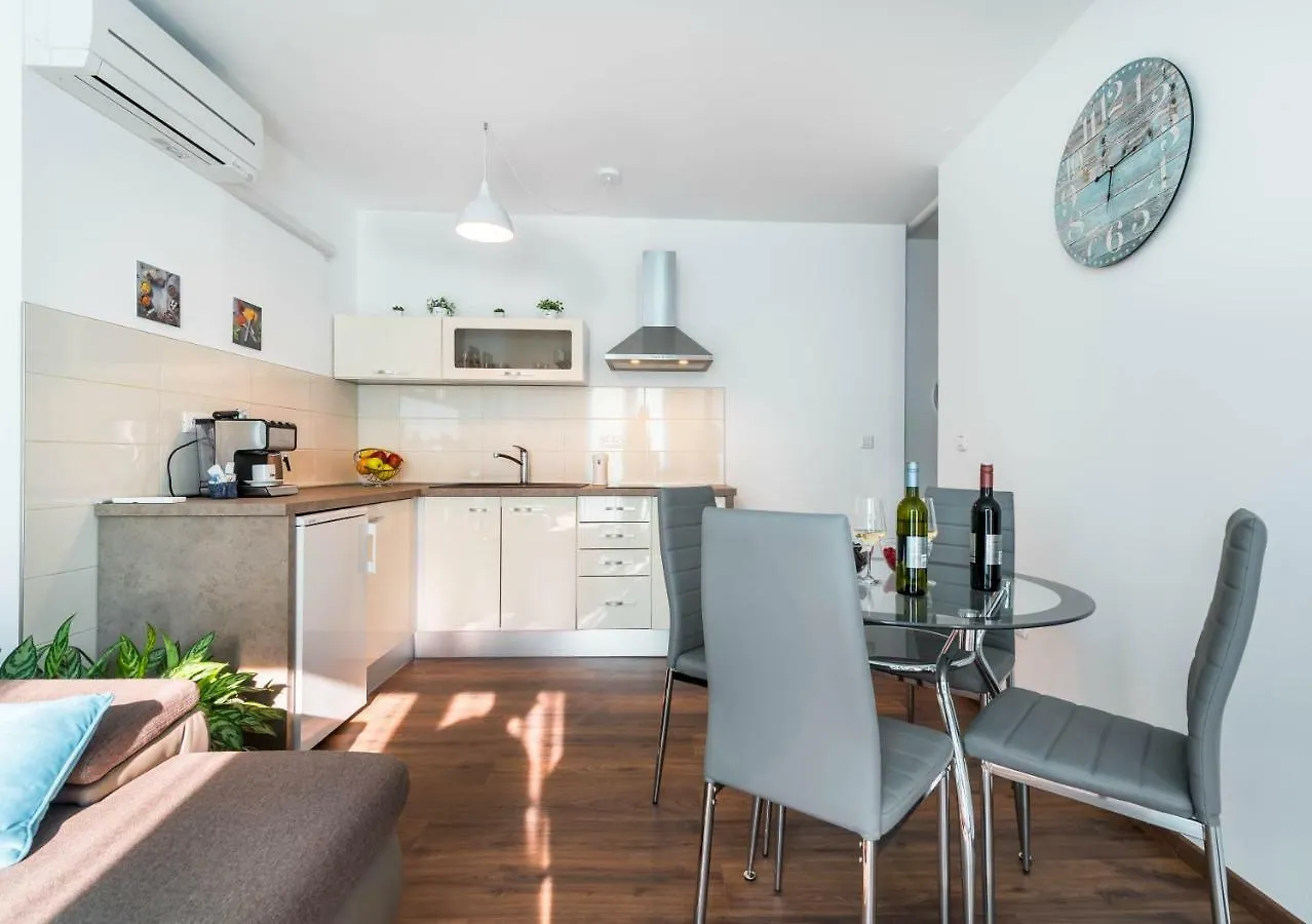 City Market Apartments Pula