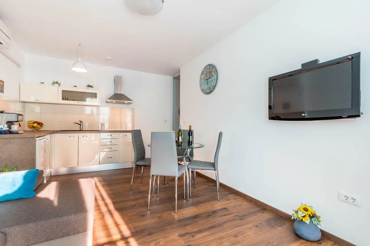 City Market Apartments Pula