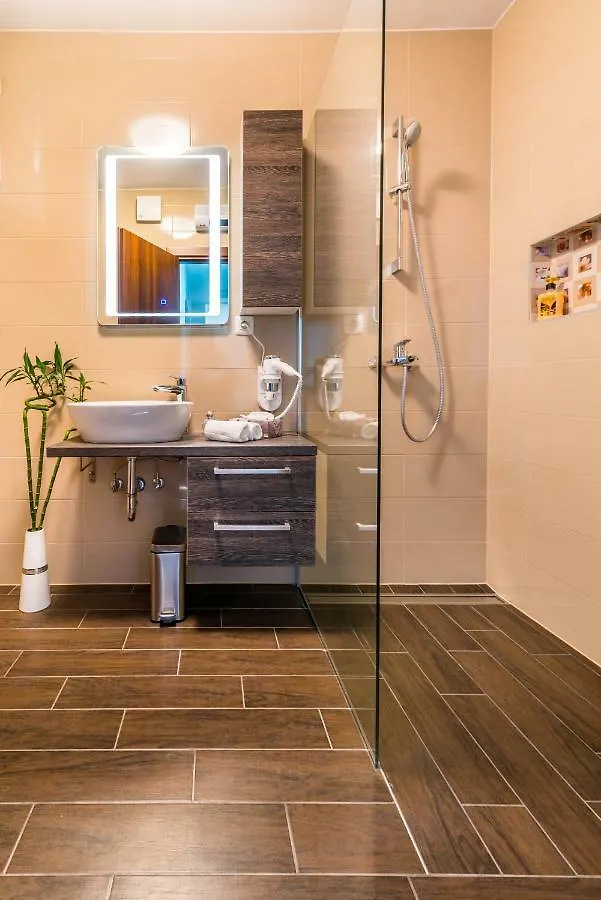 City Market Apartments Pula 0*,  Croatia